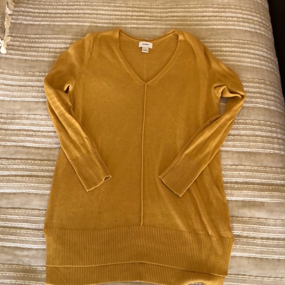 Yellow Tunic length sweater.